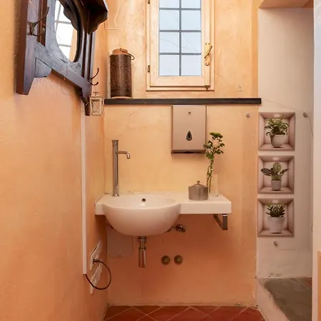 Villa Laguna 10, Emma