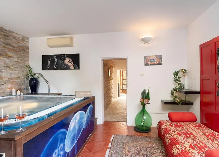 Laguna 10, Emma פאנצה