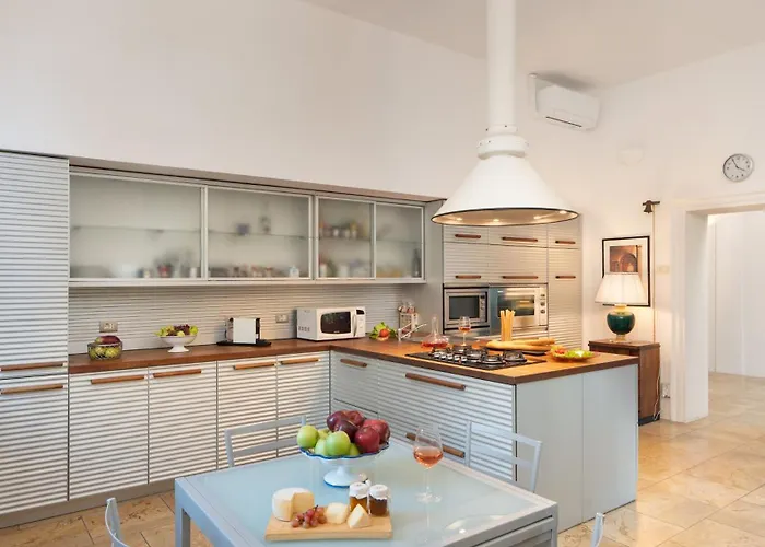 Laguna 10, Emma Faenza