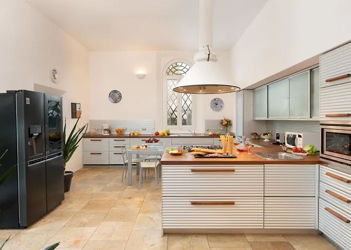 Laguna 10, Emma וילה פאנצה